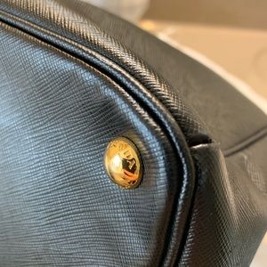 Prada Executive Tote bag Large